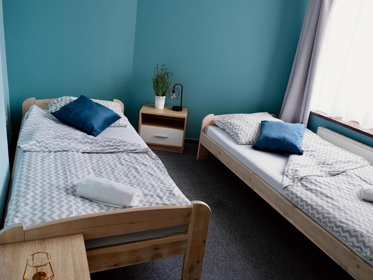 Twin Room with Shared Bathroom,1264225126:JPEG